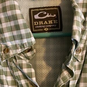Drake Men's Casual Green and White Checkered Shirt